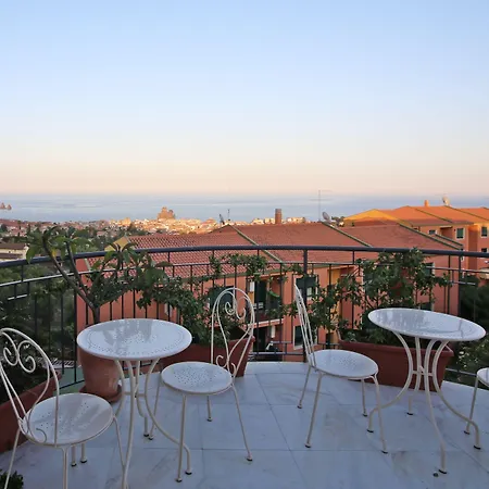 Pupi Catania Etna Hotel Aci Castello