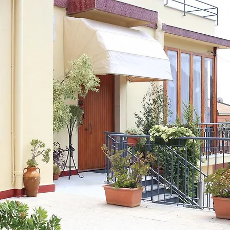Bed & Breakfast Pupi Catania Etna - #viaggiosiciliano Aci Castello
