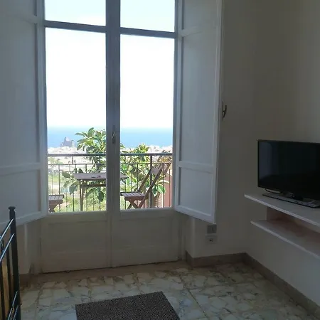 Pupi Catania Etna - #viaggiosiciliano Couette-café