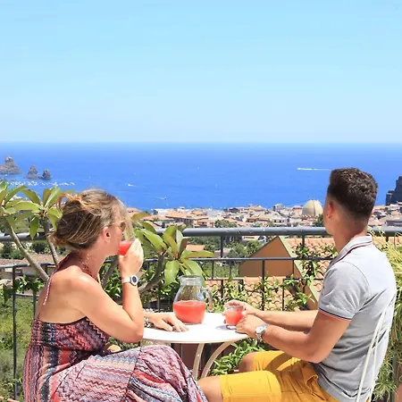 Pupi Catania Etna - #viaggiosiciliano Aci Castello